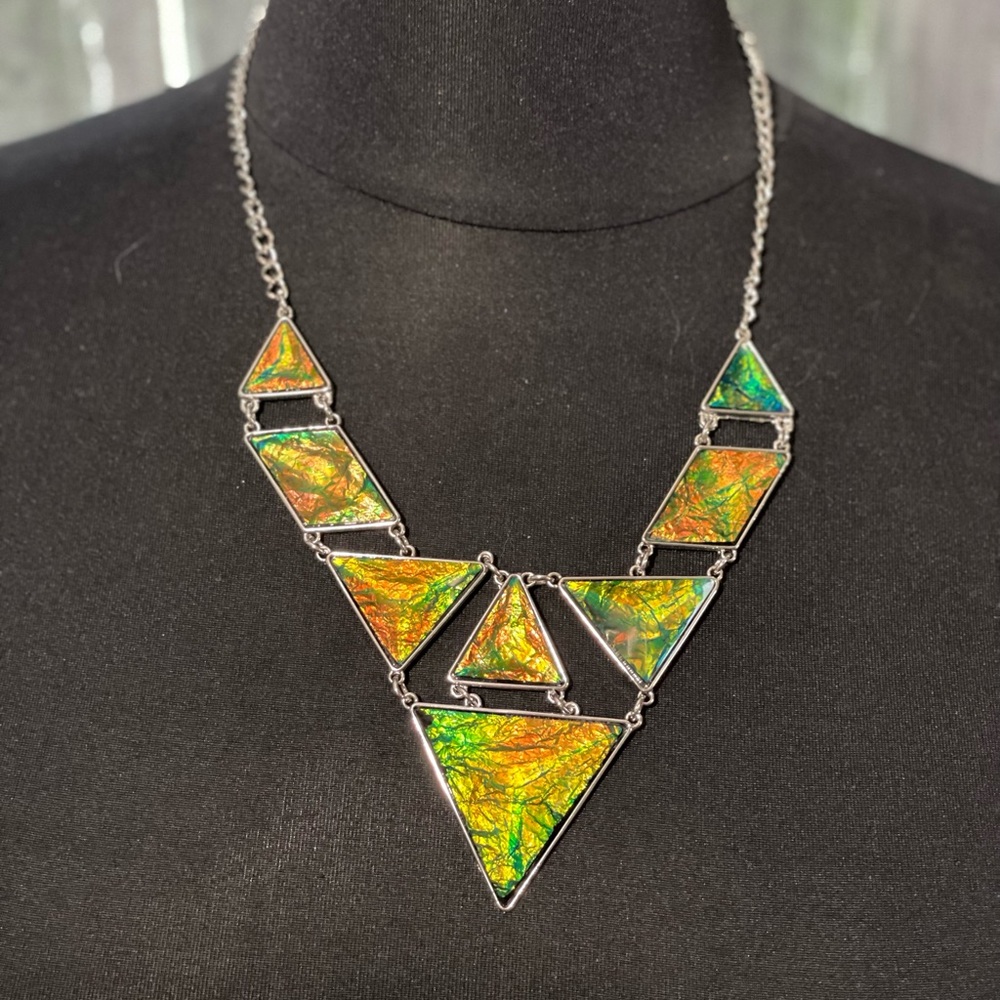 Beautiful vintage necklace